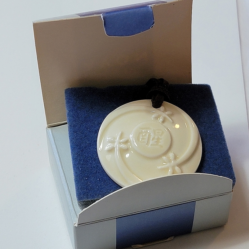 Haiku Awakenings Ceramic Necklace Avon Vintage - Picture 6 of 9